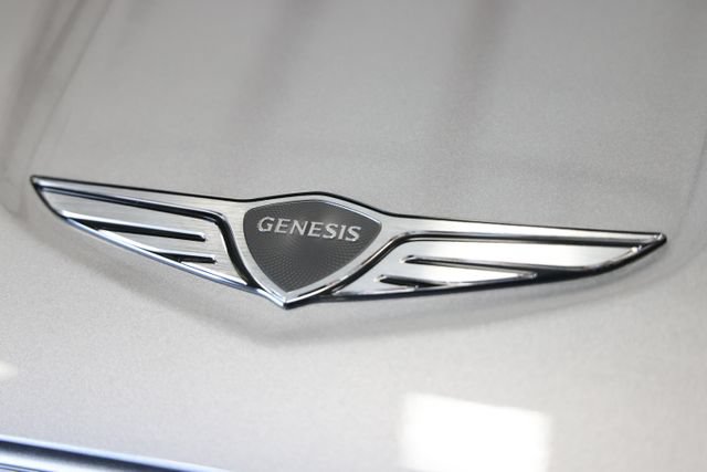 New 2026 Genesis GV70 2.5T Advanced w/ G1 Accessory Package AWD/4WD image 4