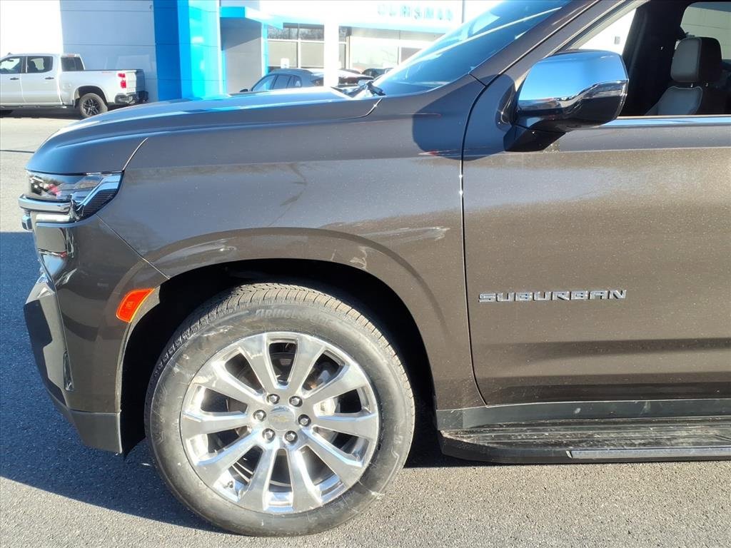 Used 2021 Chevrolet Suburban Premier image 6