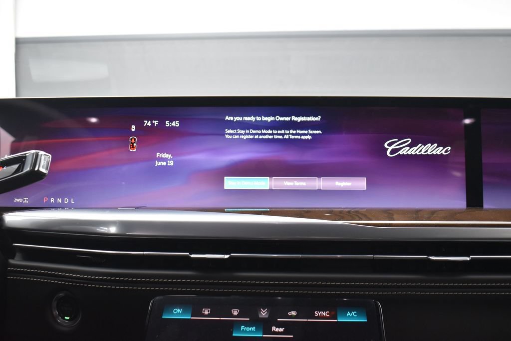 New 2026 Cadillac Escalade ESV Platinum Sport w/ LPO, ONYX Package AWD/4WD image 18