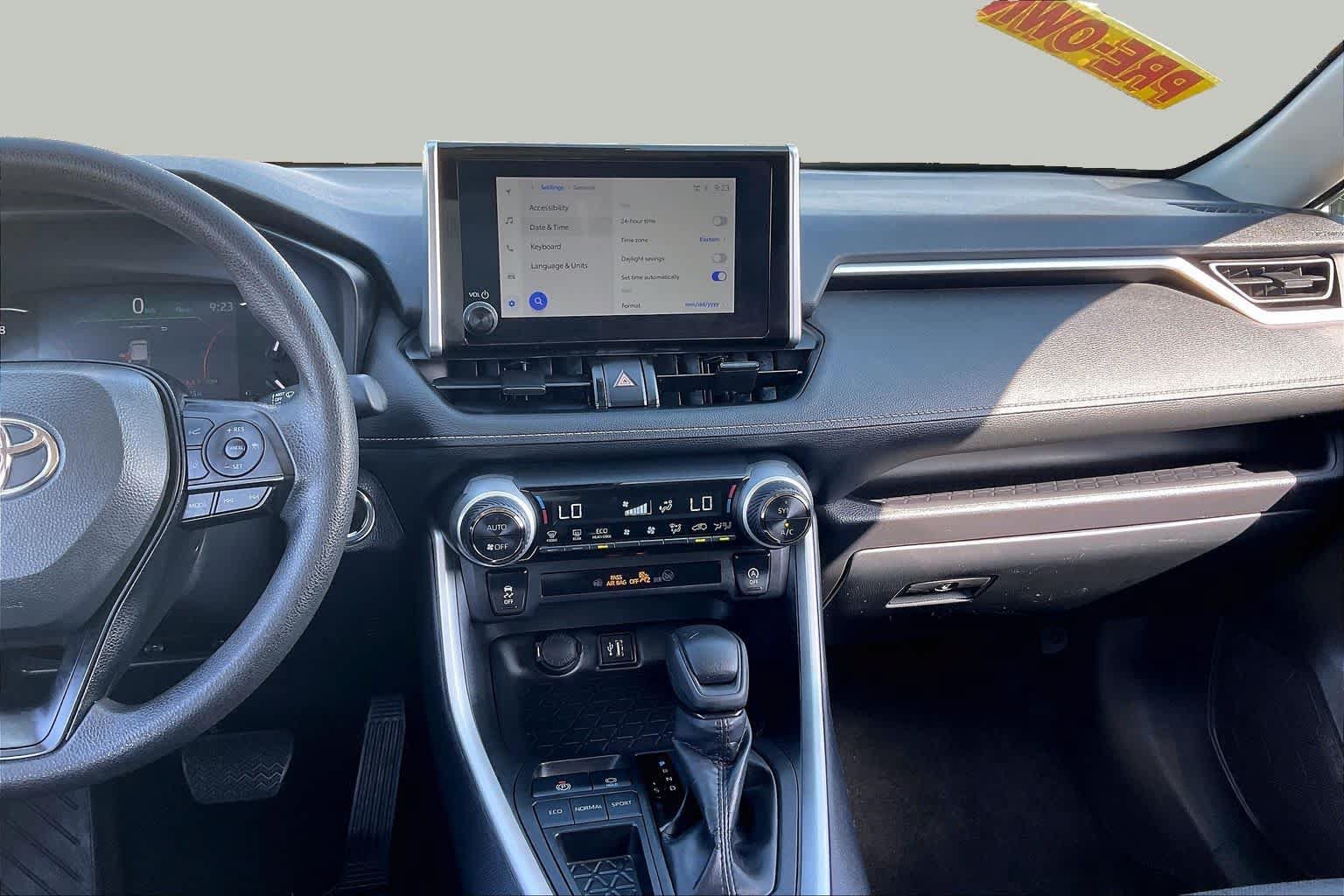 Used 2025 Toyota RAV4 XLE FWD image 7