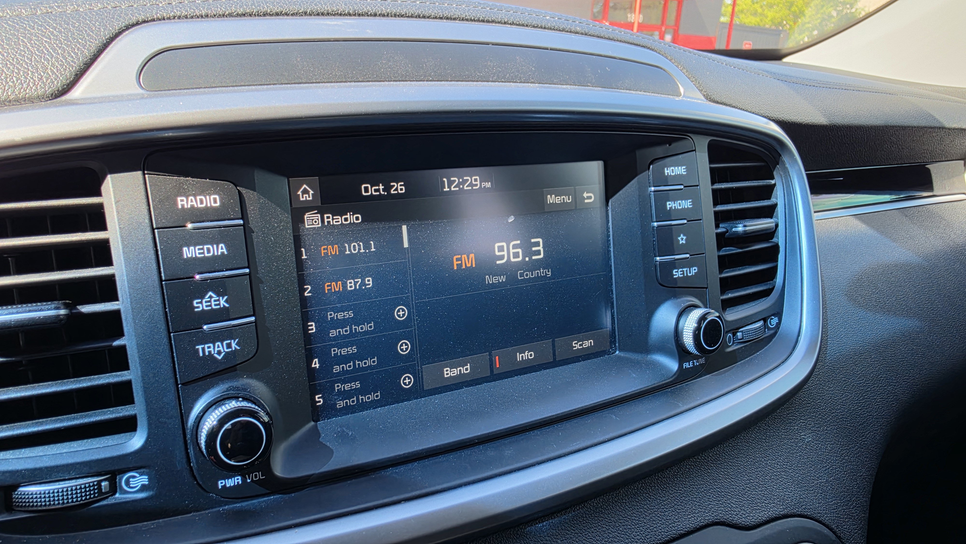 Used 2020 Kia Sorento L FWD image 39