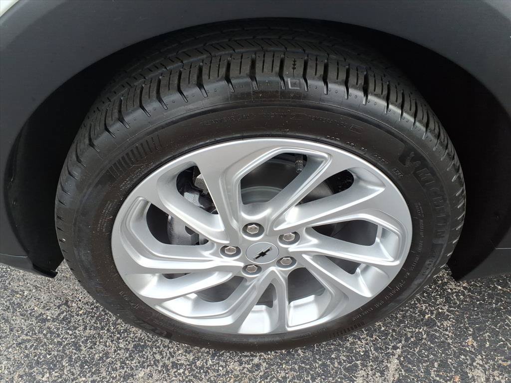 New 2027 Chevrolet Bolt LT FWD image 8