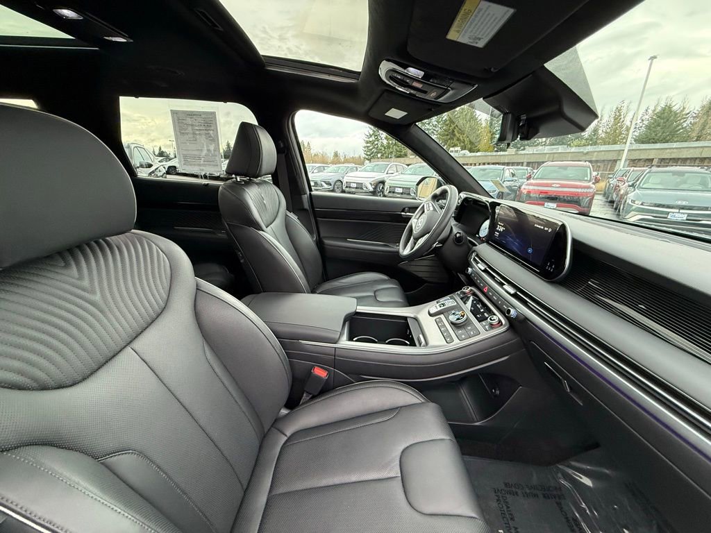Used 2025 Hyundai Palisade Calligraphy image 20
