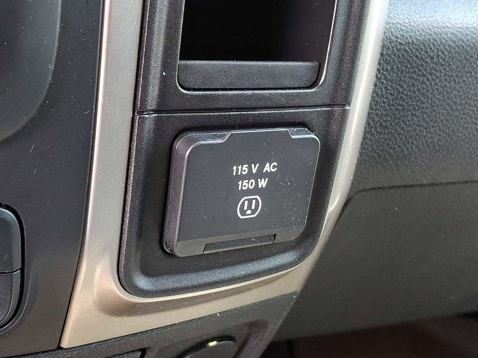 Used 2013 RAM 1500 Classic SLT w/ Big Horn Equipment Group AWD/4WD image 22