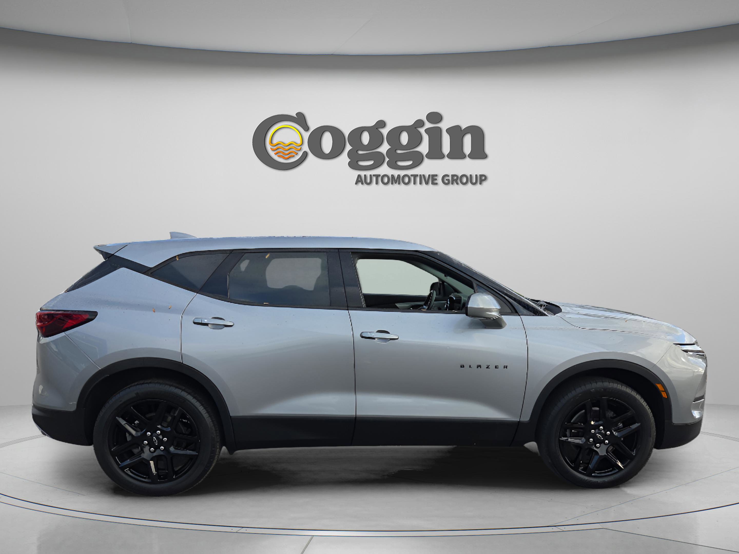 Used 2023 Chevrolet Blazer LT image 6