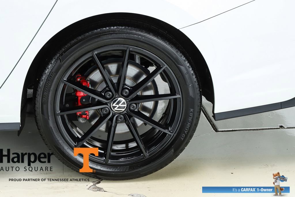 Used 2025 Volkswagen Jetta GLI Autobahn w/ GLI Black Package image 6