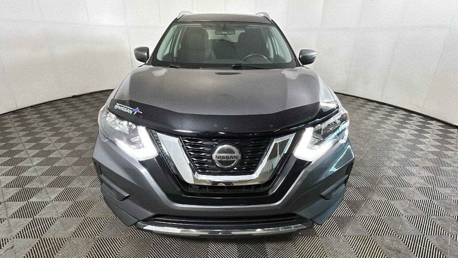 Used 2020 Nissan Rogue S FWD image 7