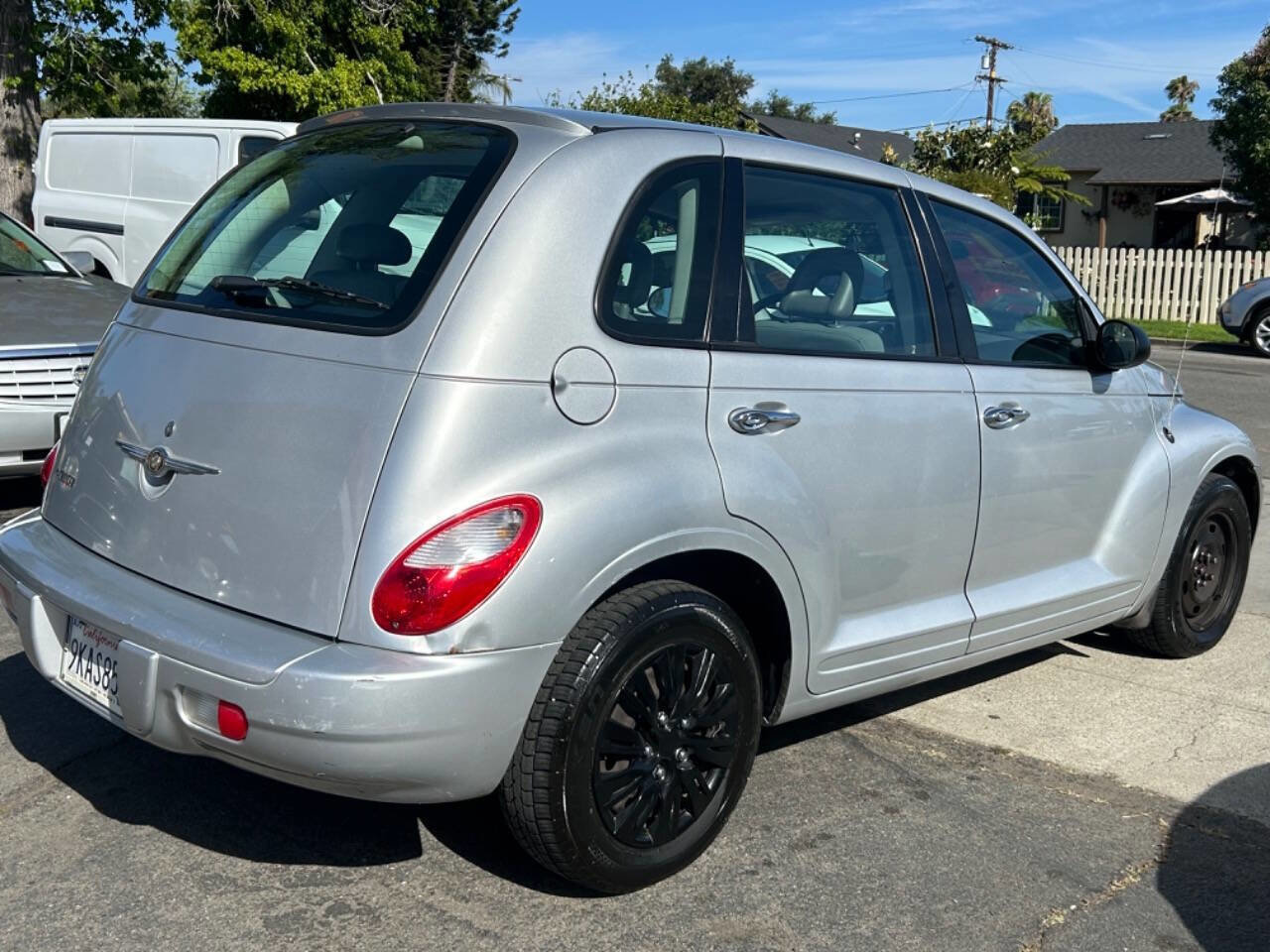 Used 2007 Chrysler PT Cruiser FWD image 8