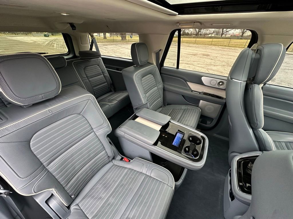 Used 2024 Lincoln Navigator L Black Label image 20