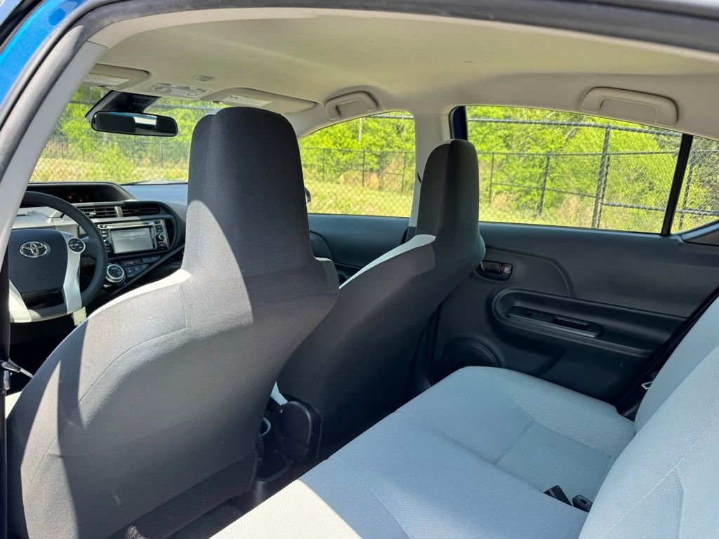 Used 2017 Toyota Prius C One image 19