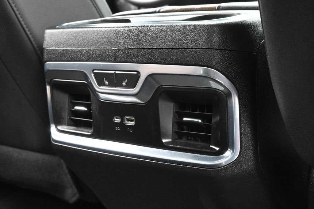 Used 2024 Chevrolet Silverado 1500 High Country w/ Technology Package AWD/4WD image 50