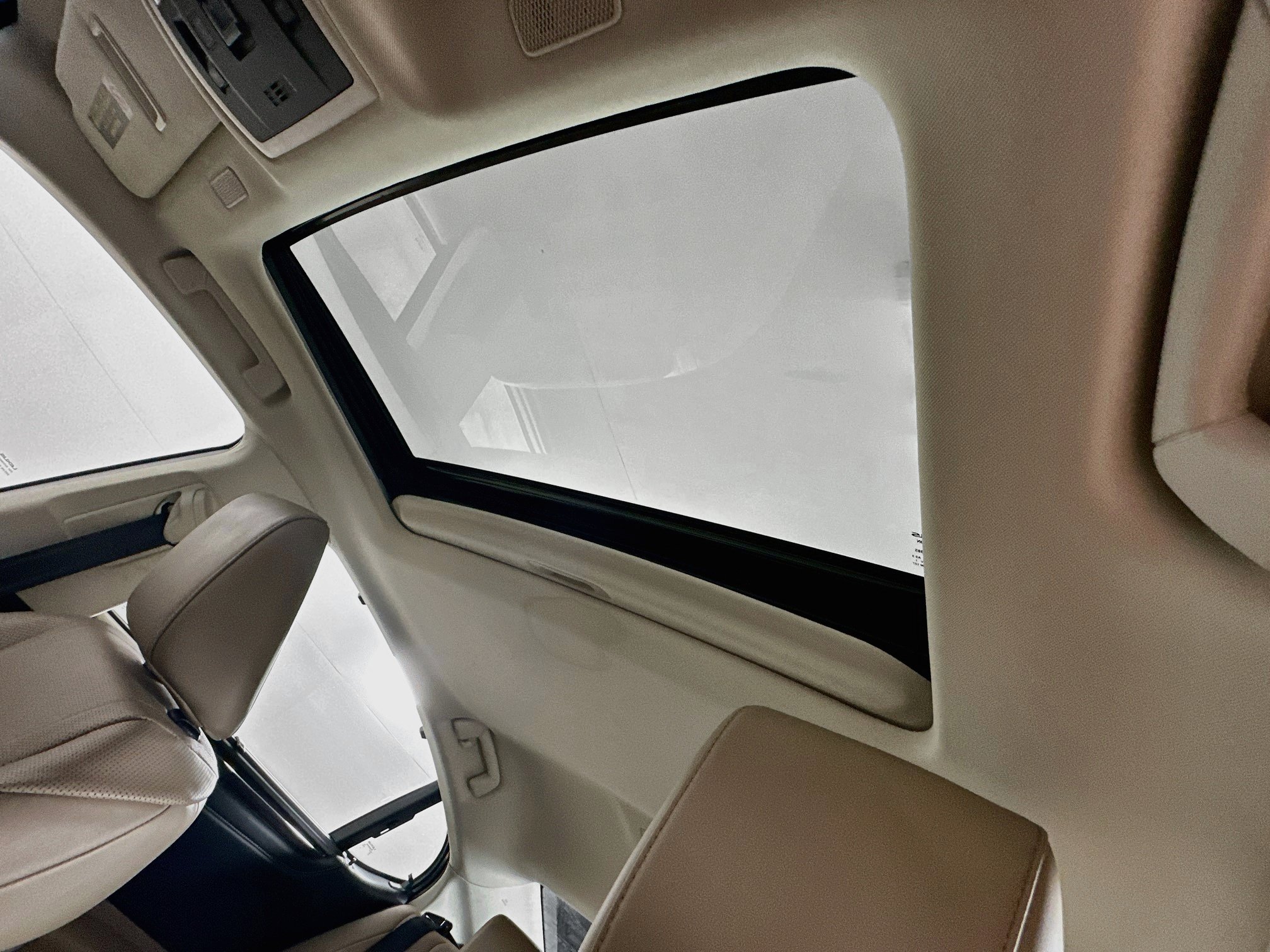 Used 2019 Lexus ES 300h Ultra Luxury FWD image 27