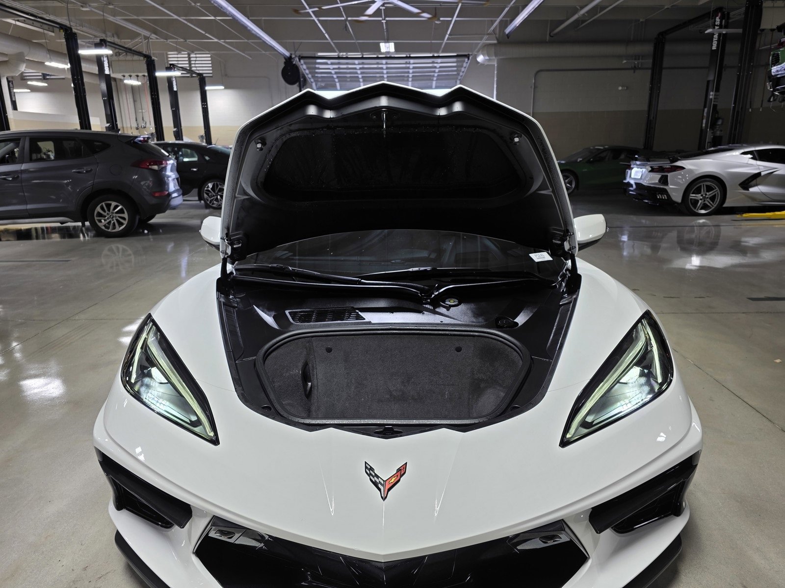 Used 2024 Chevrolet Corvette Stingray Preferred Cpe w/ Z51 Performance Package image 13