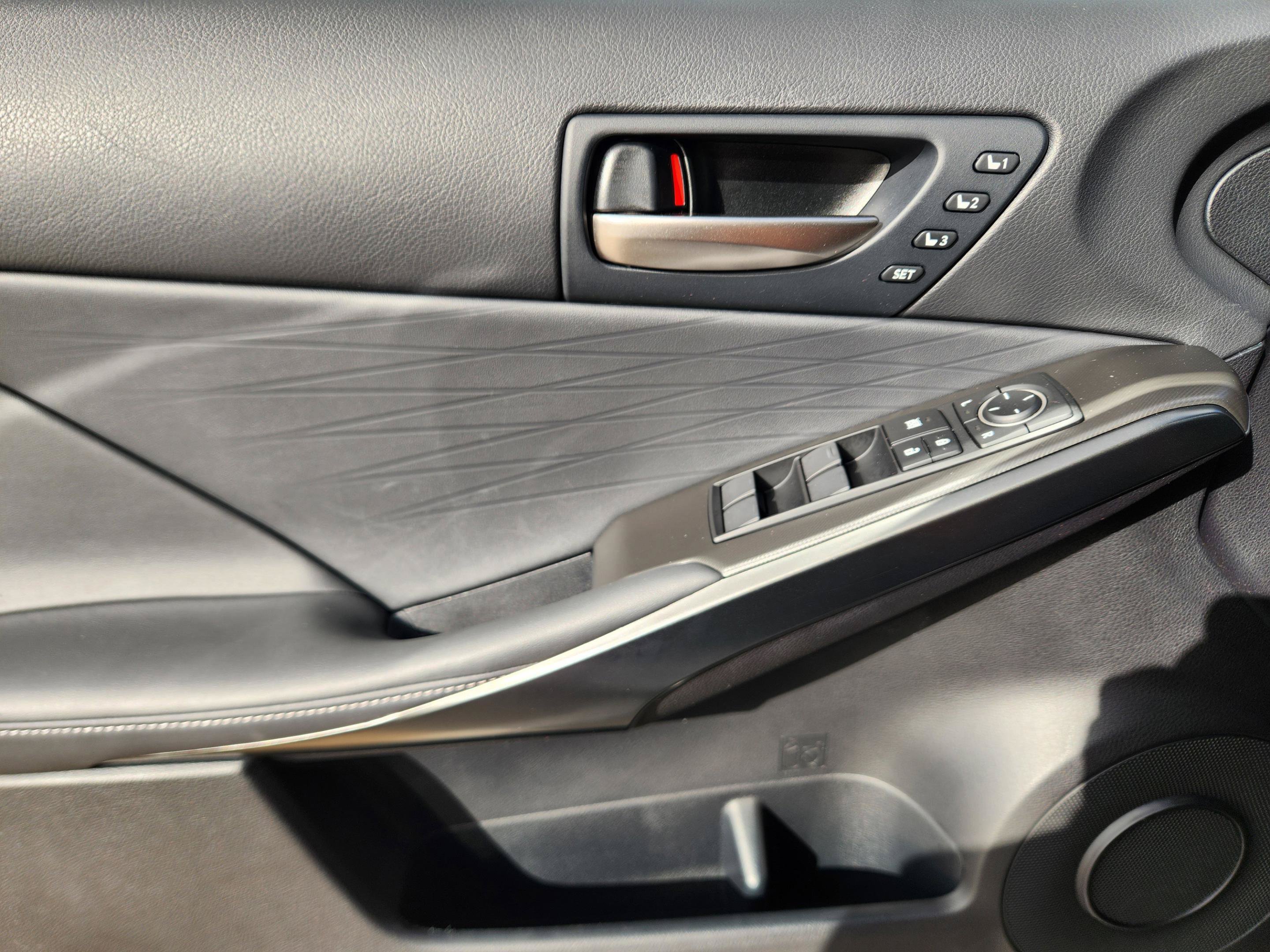 Used 2023 Lexus IS 350 F Sport w/ Navigation Package AWD/4WD image 18