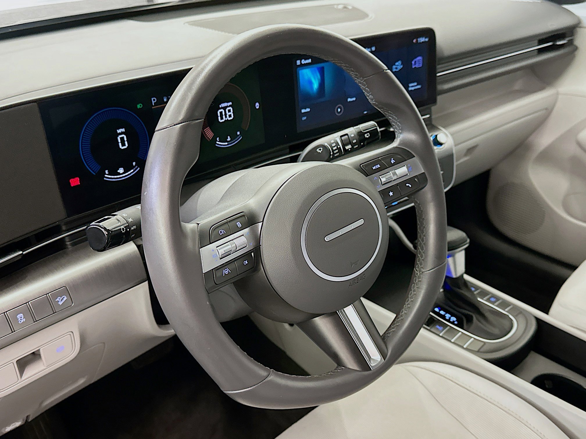 Used 2025 Hyundai Kona SEL image 18