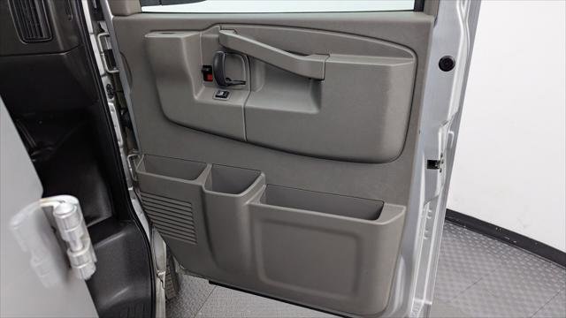 Used 2024 Chevrolet Express 2500 w/ Driver Convenience Package RWD image 19