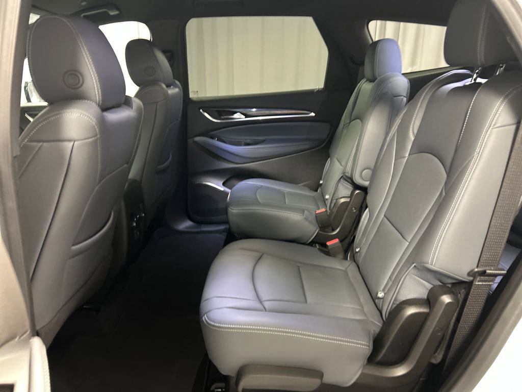 Used 2024 Buick Enclave Essence FWD image 23