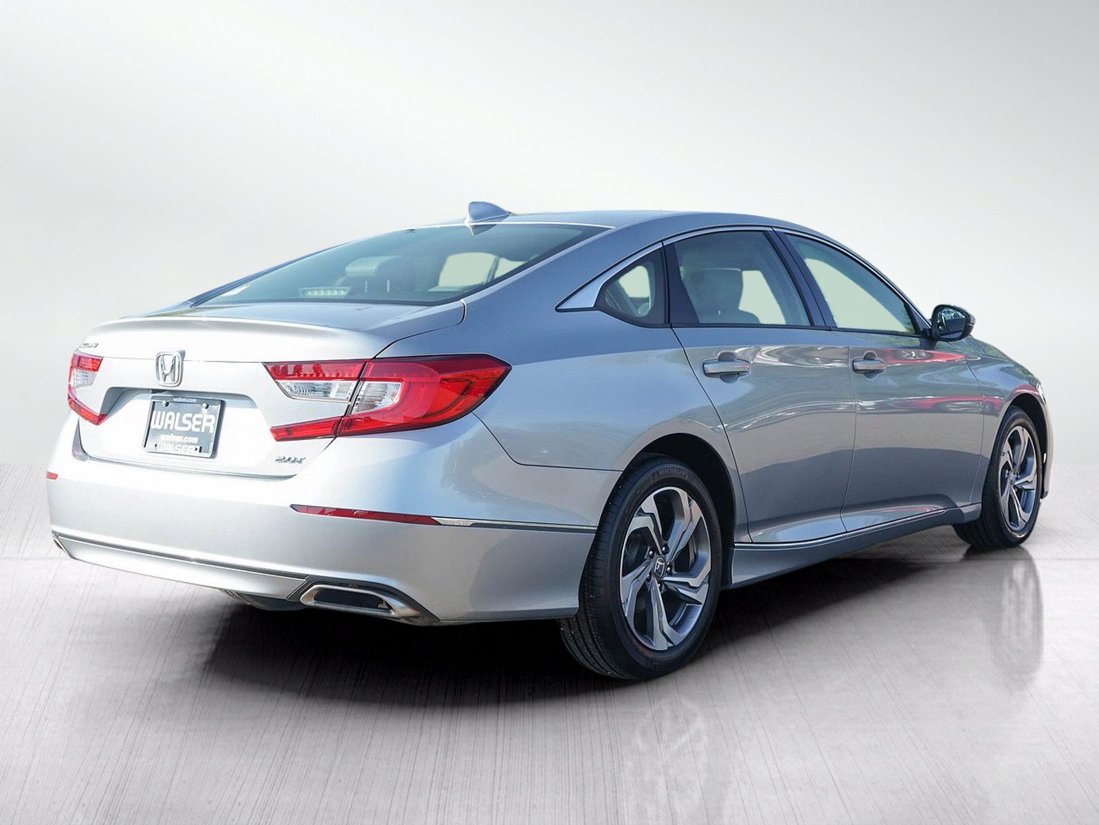Used 2018 Honda Accord EX-L image 5