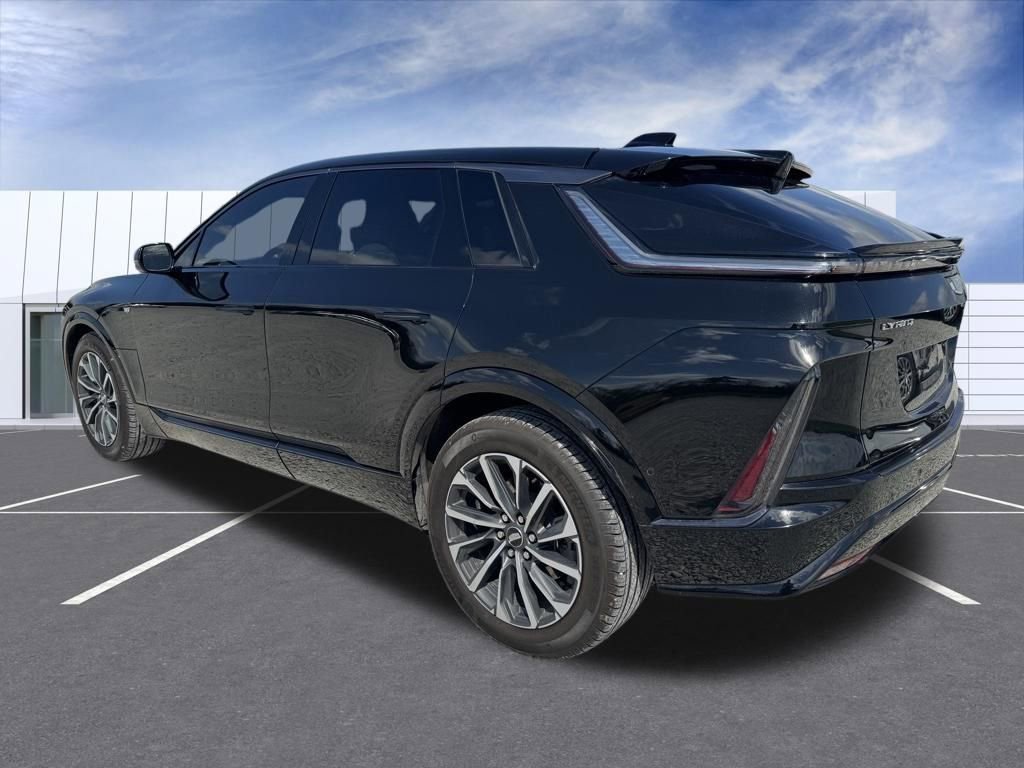 Certified 2024 Cadillac Lyriq Sport AWD/4WD image 4
