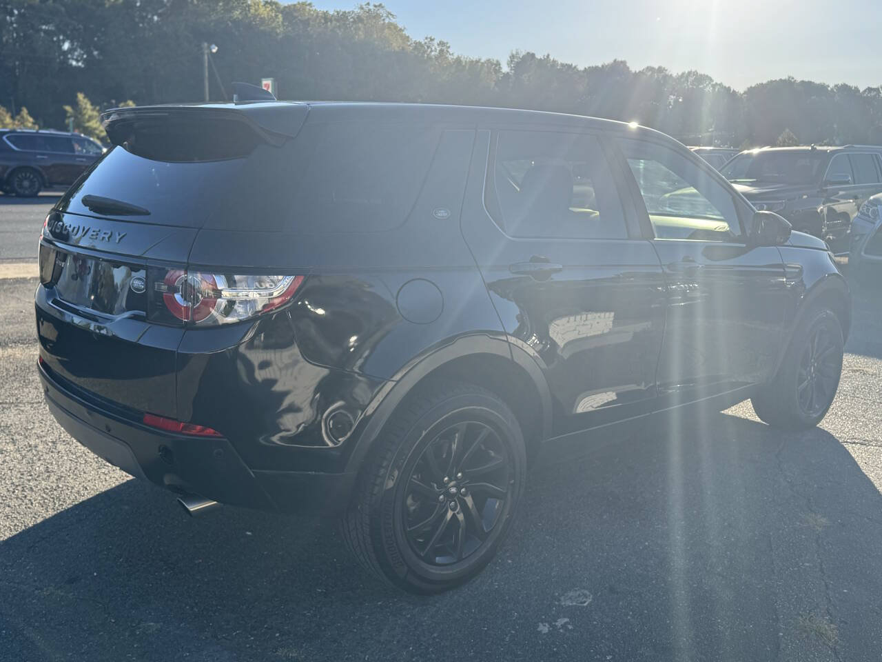Used 2018 Land Rover Discovery Sport SE AWD/4WD image 5