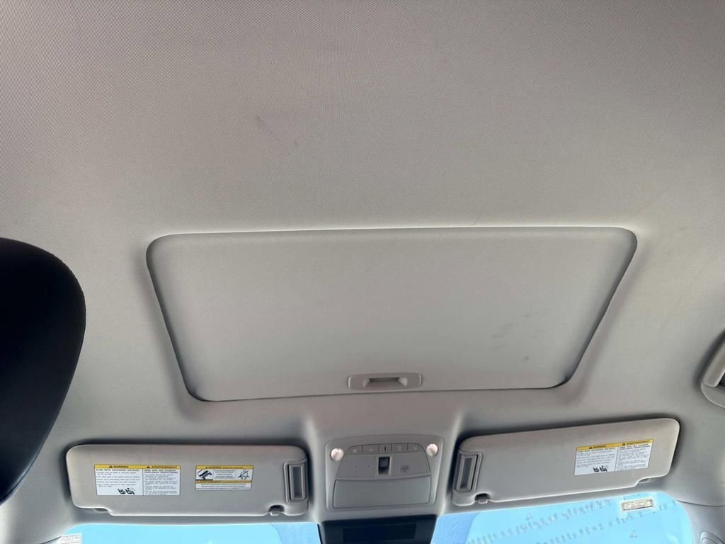Used 2023 Nissan Armada SL w/ Captain's Chairs Package RWD image 14