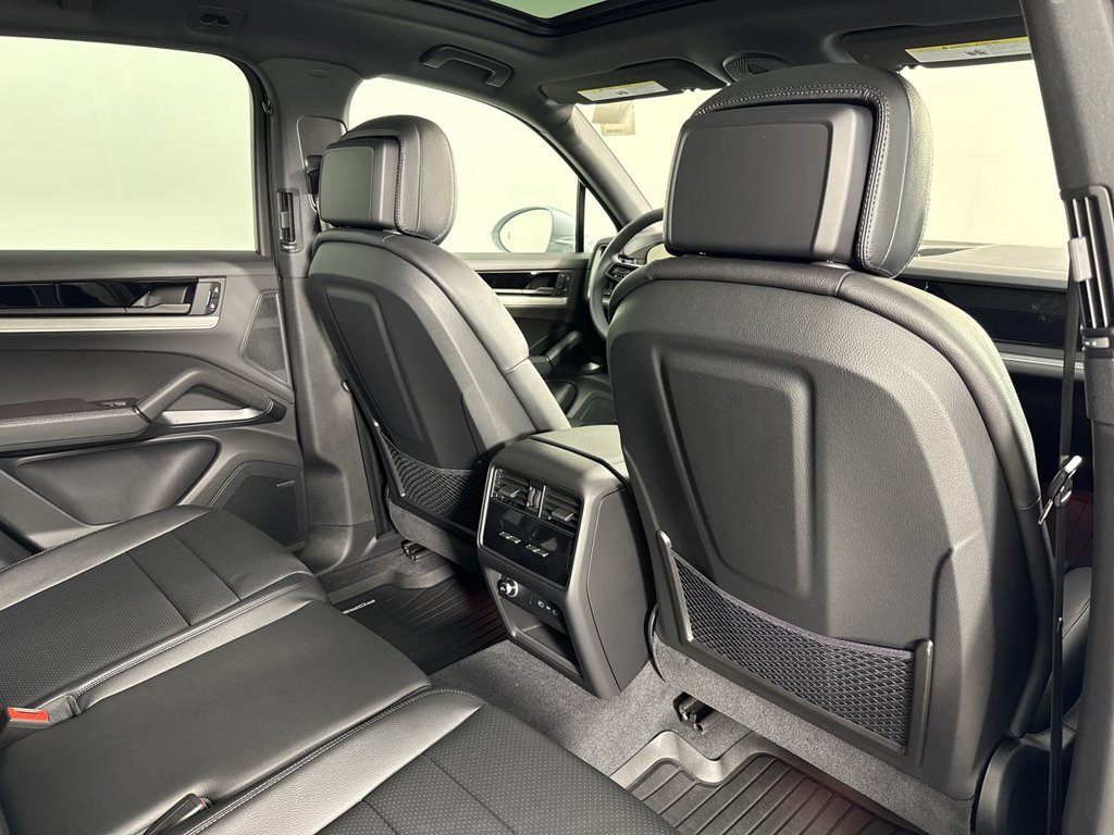 New 2026 Porsche Cayenne AWD/4WD image 24