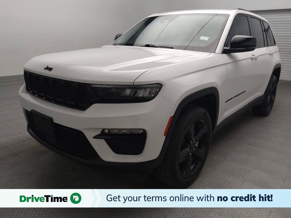 Used 2023 Jeep Grand Cherokee Limited w/ Black Appearance Package AWD/4WD image 1