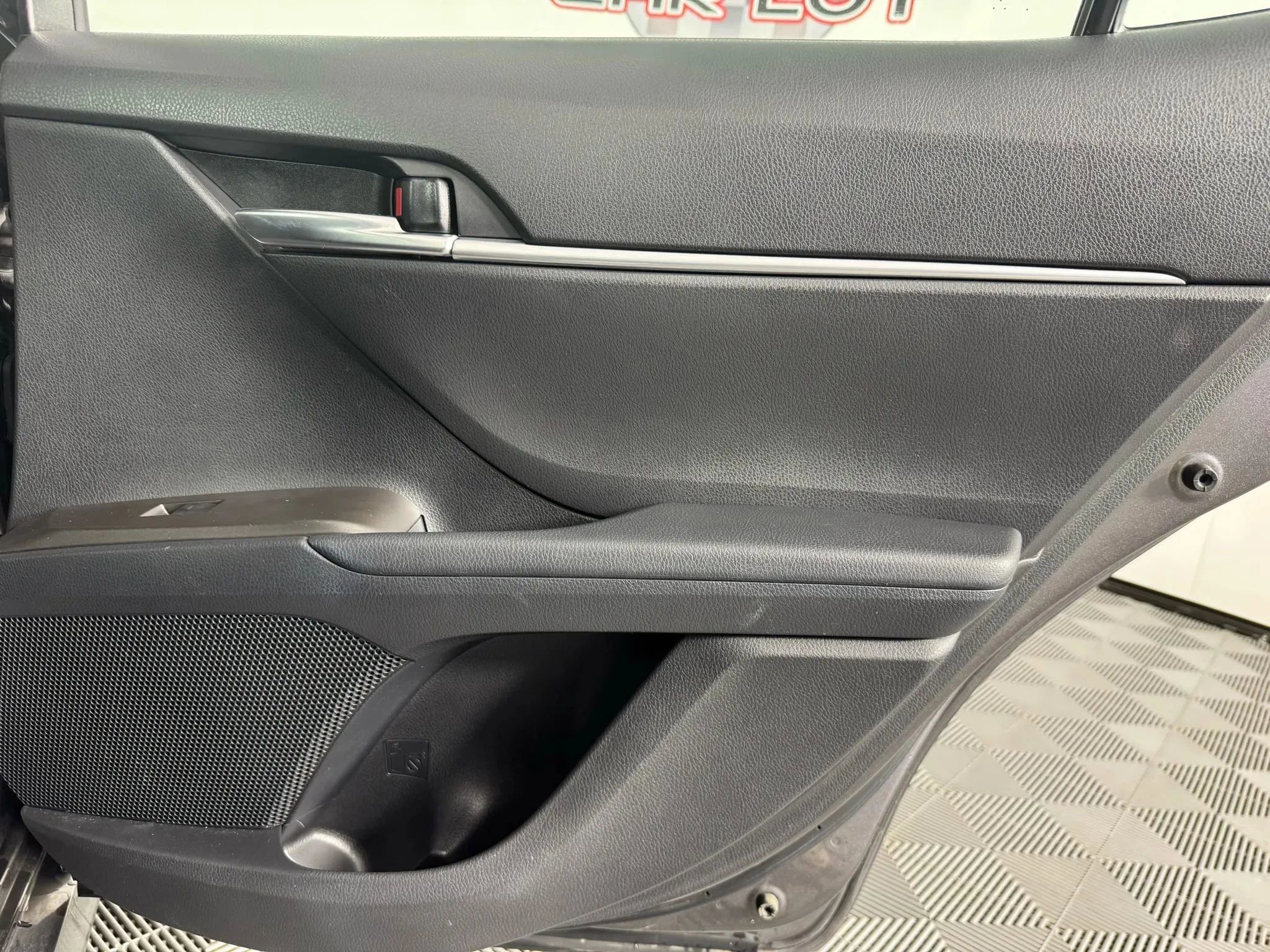 Used 2021 Toyota Camry LE image 40