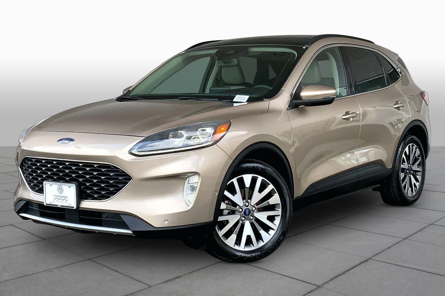 Used 2020 Ford Escape Titanium AWD/4WD image 2
