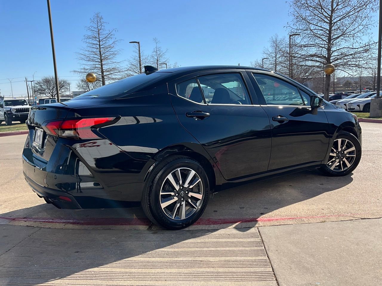 Used 2025 Nissan Versa SV image 6