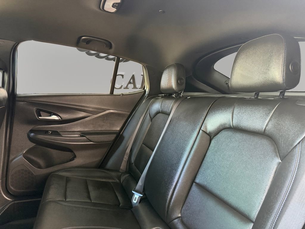 Used 2025 Buick Envista Sport Touring image 13