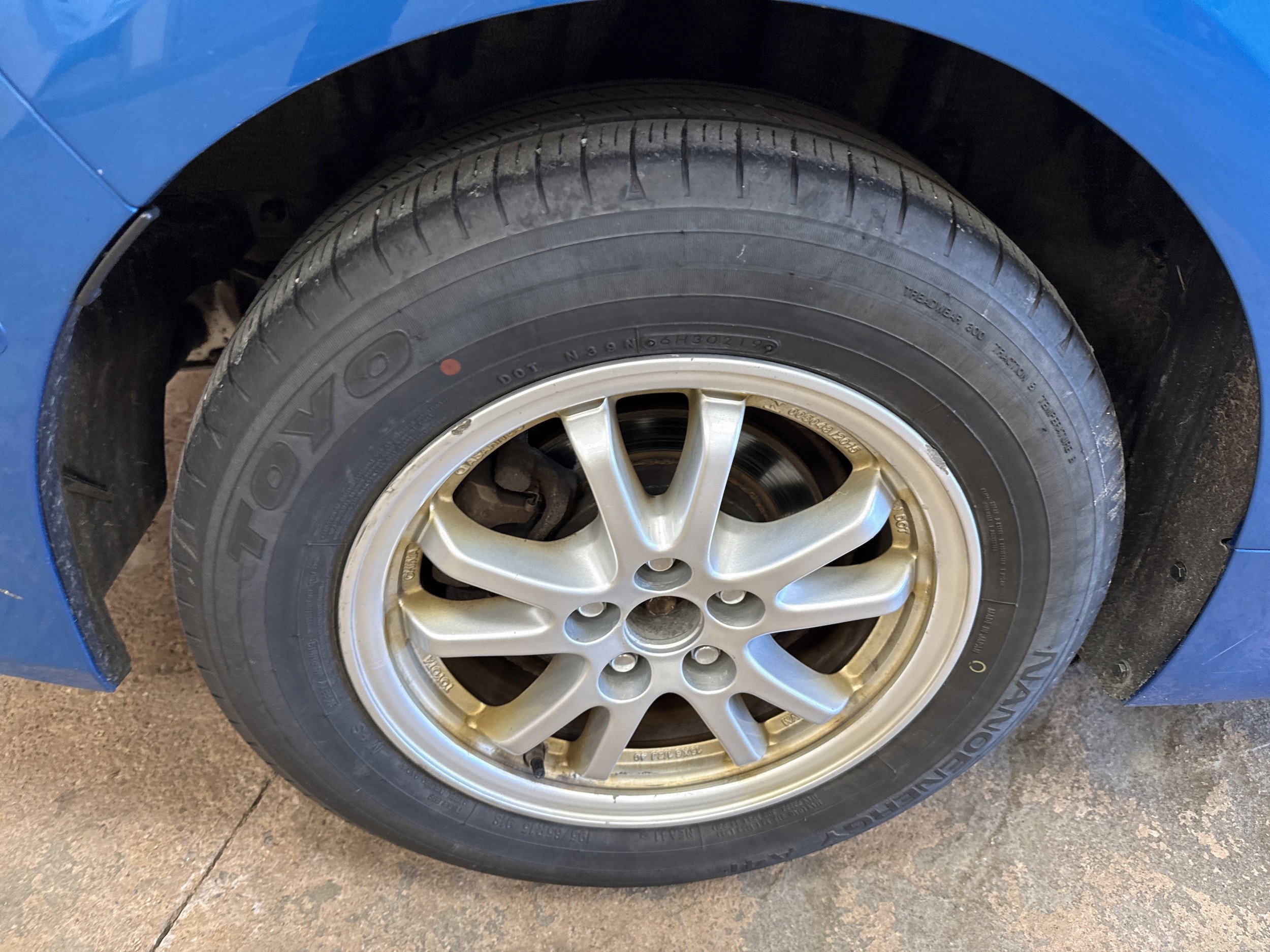 Used 2019 Toyota Prius XLE AWD/4WD image 10