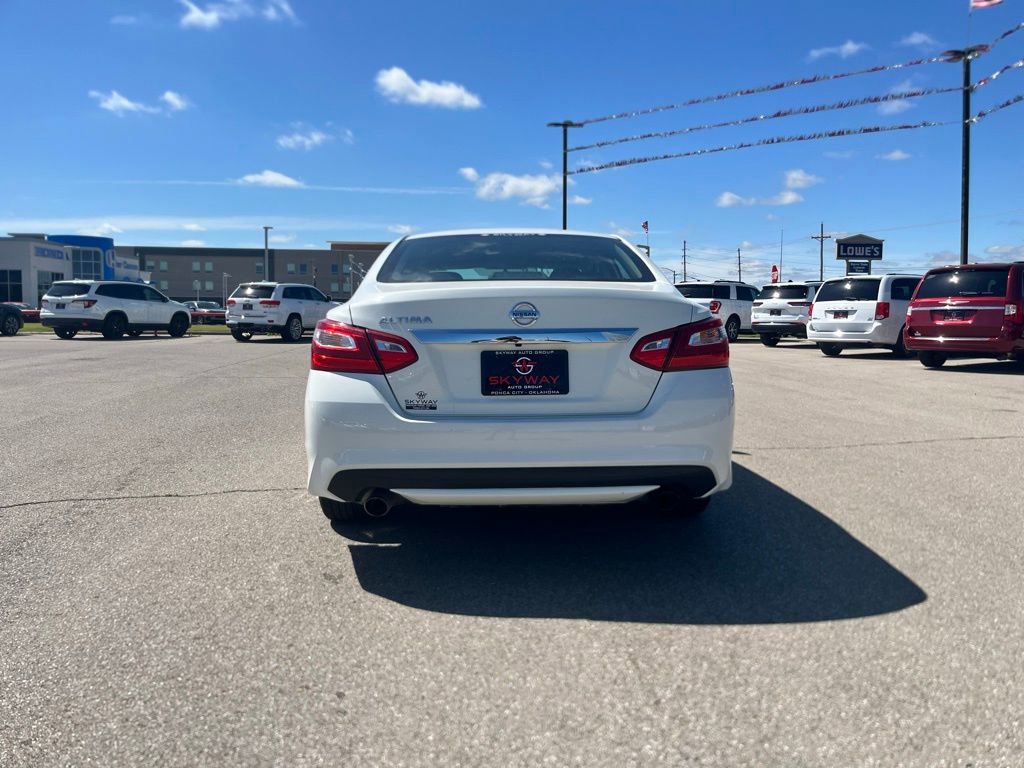 Used 2016 Nissan Altima 2.5 S w/ Power Driver Seat Package FWD image 7