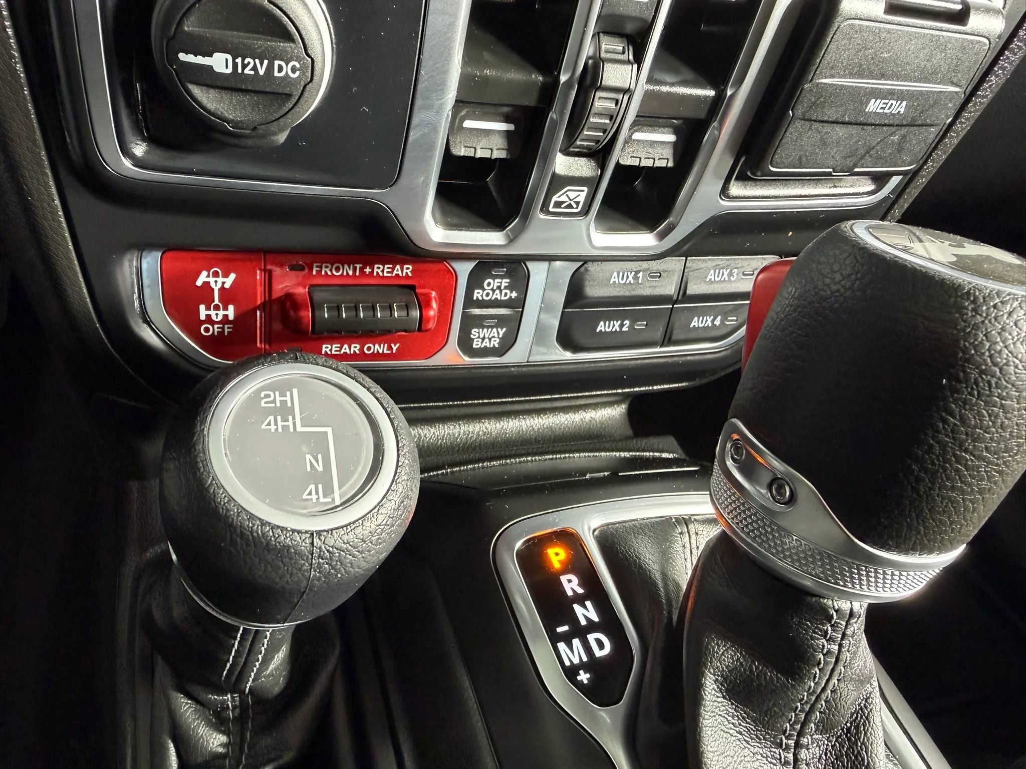 Used 2025 Jeep Wrangler Unlimited Rubicon image 23