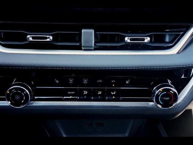 New 2026 Chevrolet Equinox LT FWD image 10