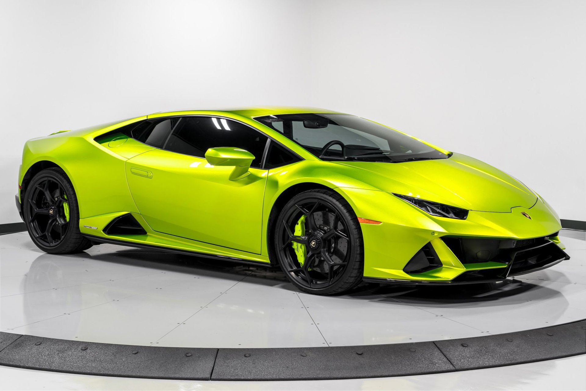 Used 2023 Lamborghini Huracan EVO image 39