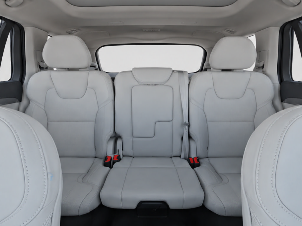 Certified 2024 Volvo XC90 B6 Ultimate w/ Protection Package AWD/4WD image 18
