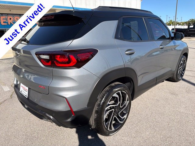 Used 2025 Chevrolet TrailBlazer RS w/ Driver Confidence Package FWD image 3