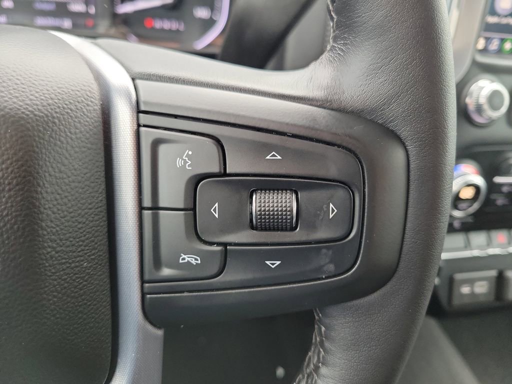 Used 2022 GMC Sierra 2500 SLE w/ SLE Value Package; image 6