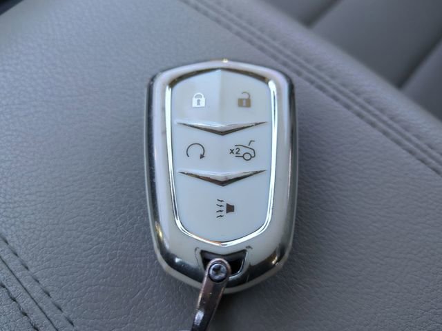 Used 2021 Cadillac XT4 Luxury w/ Driver Awareness Package image 35