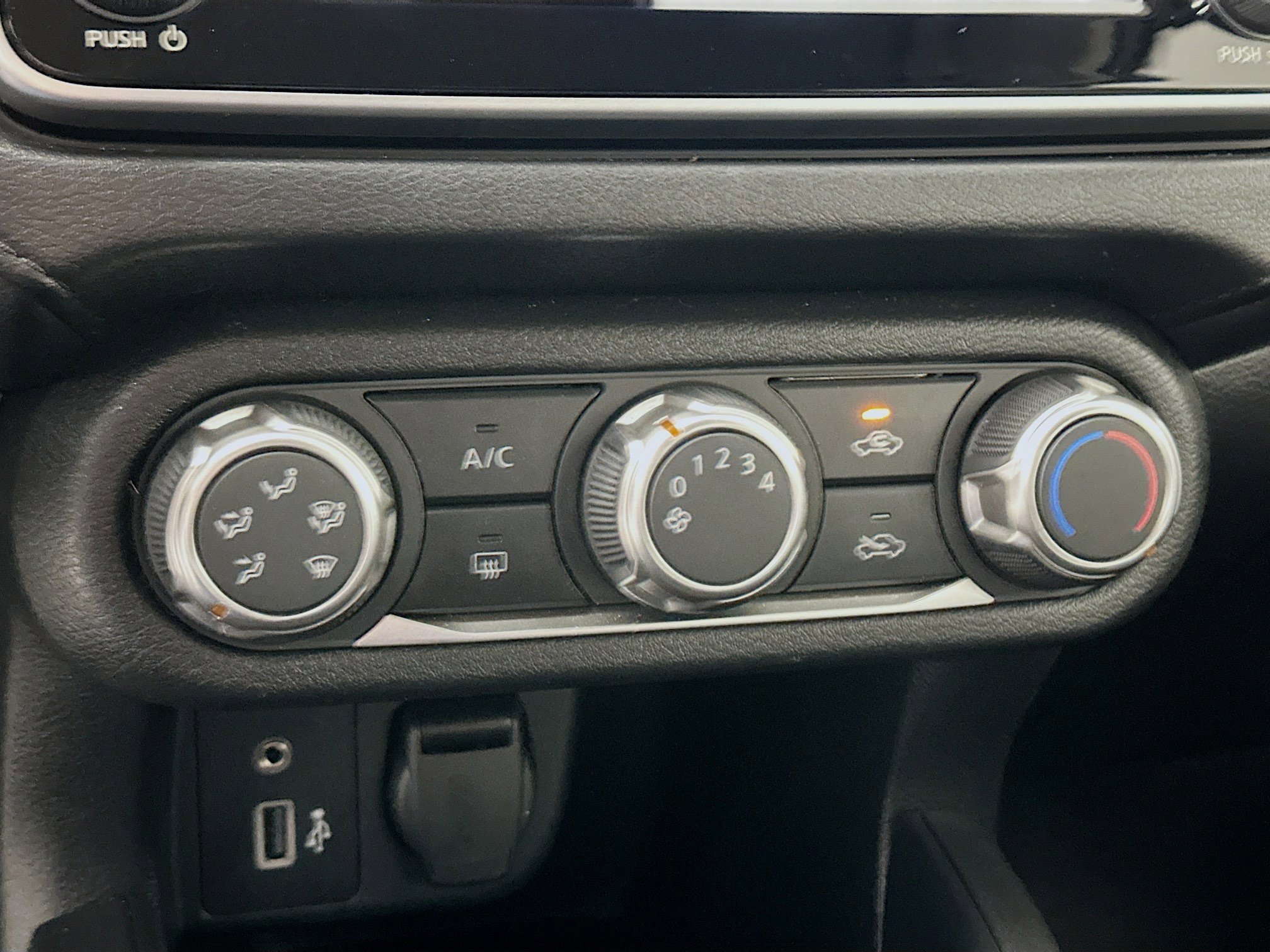 Used 2024 Nissan Versa S w/ Trunk Package image 22