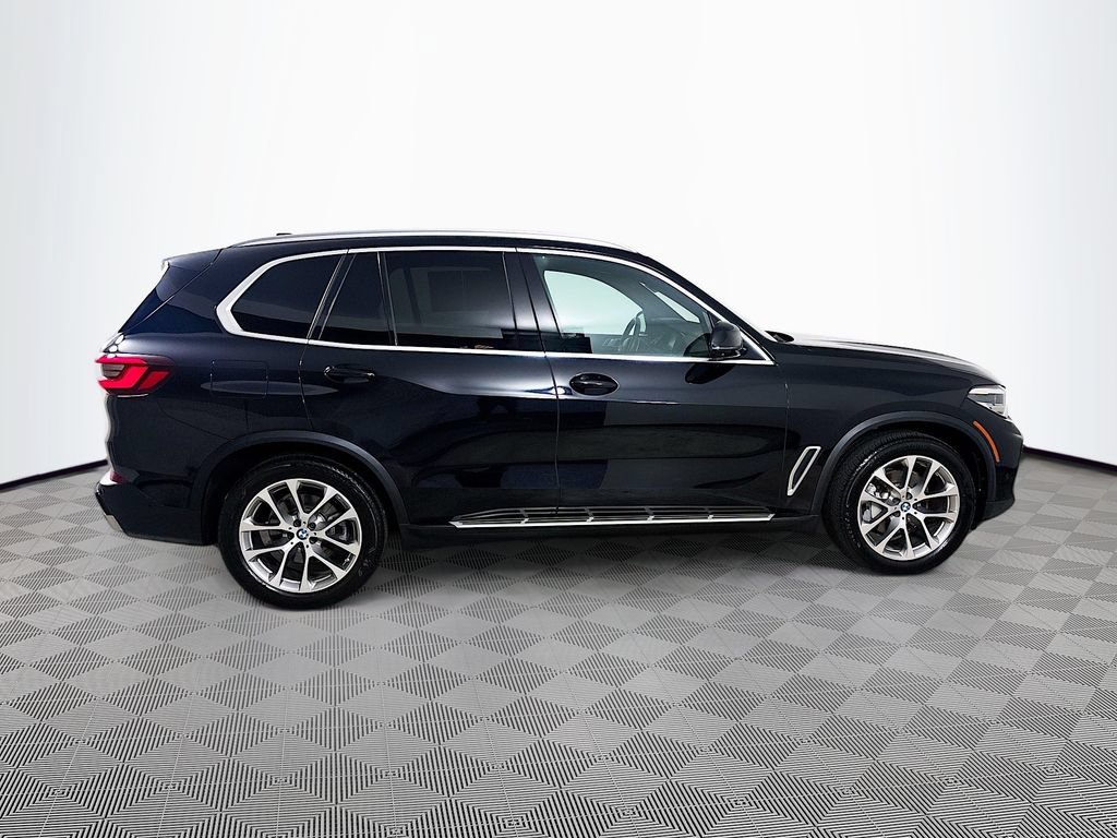 Used 2023 BMW X5 xDrive40i AWD/4WD image 8