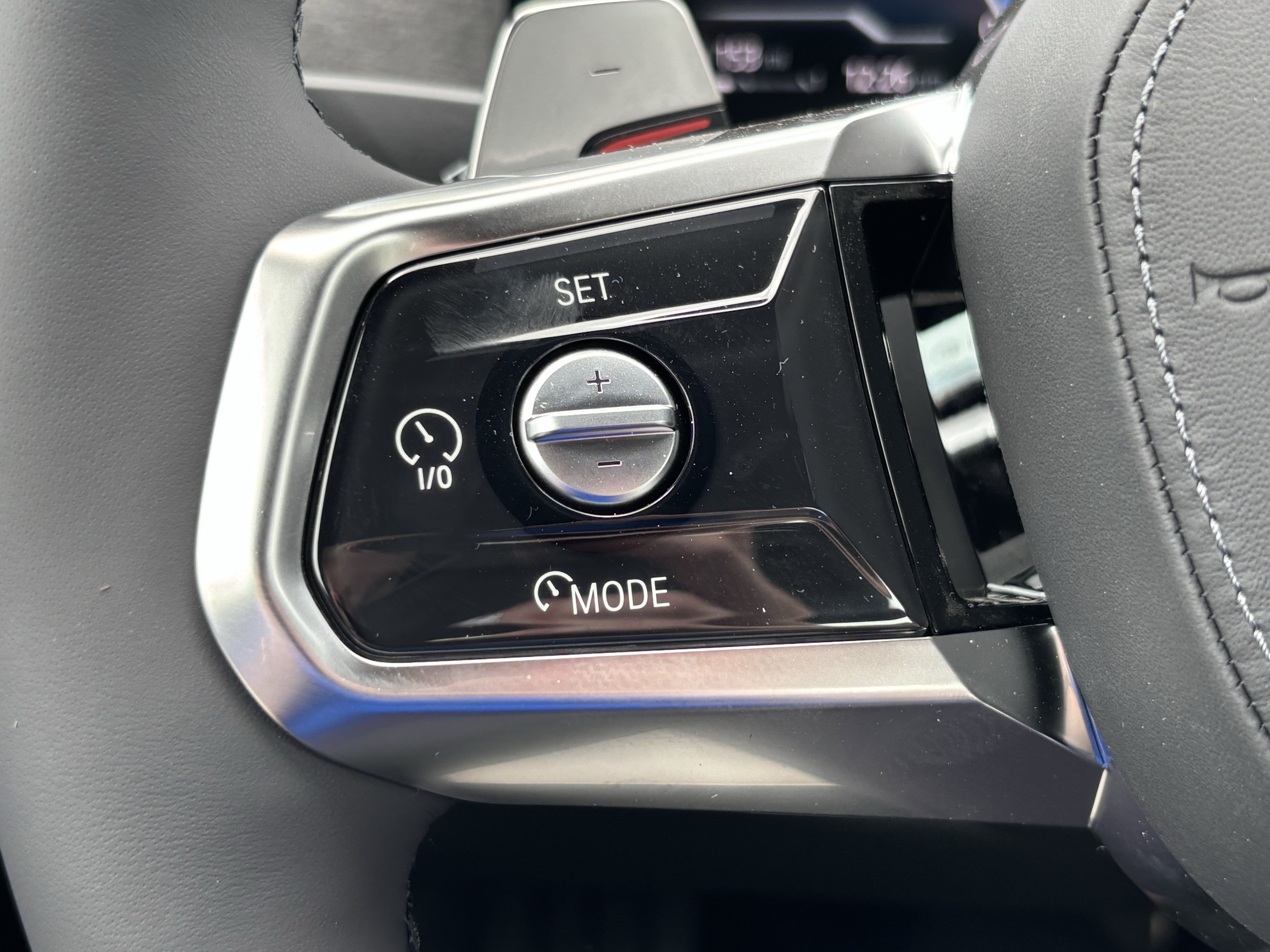 New 2026 BMW 750e xDrive AWD/4WD image 25