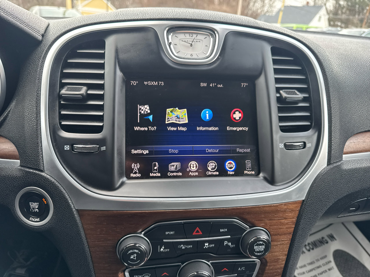 Used 2016 Chrysler 300 C Platinum w/ Safetytec Plus Group image 32