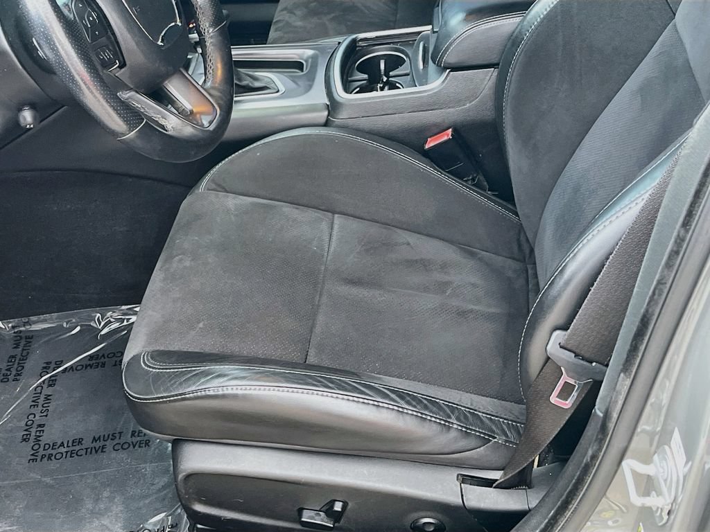 Used 2019 Dodge Charger Scat Pack w/ Plus Group RWD image 19