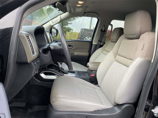 Used 2022 Nissan Frontier SV w/ Technology Package image 19