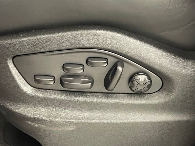 Used 2025 Porsche Cayenne GTS image 31