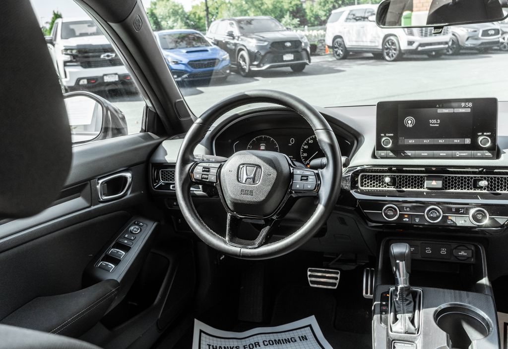 Used 2025 Honda Civic Sport image 11