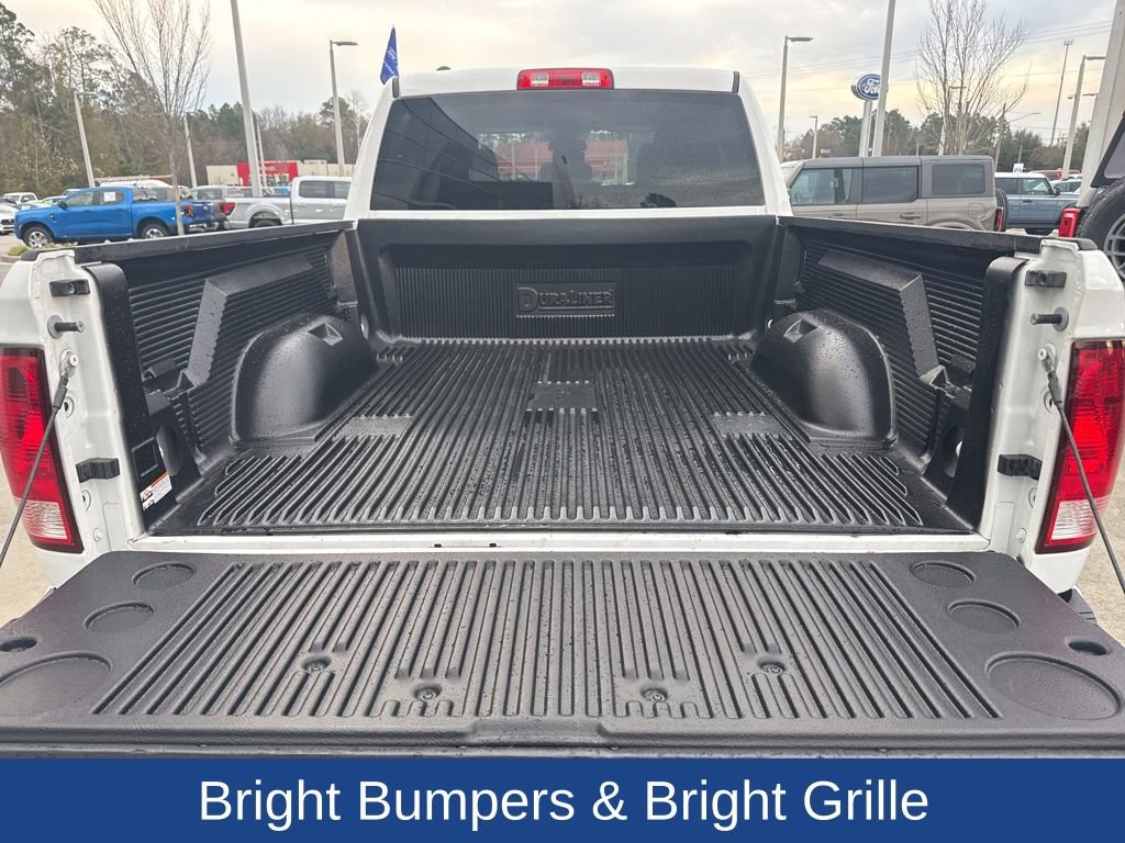 Used 2024 RAM 1500 Classic SLT image 8