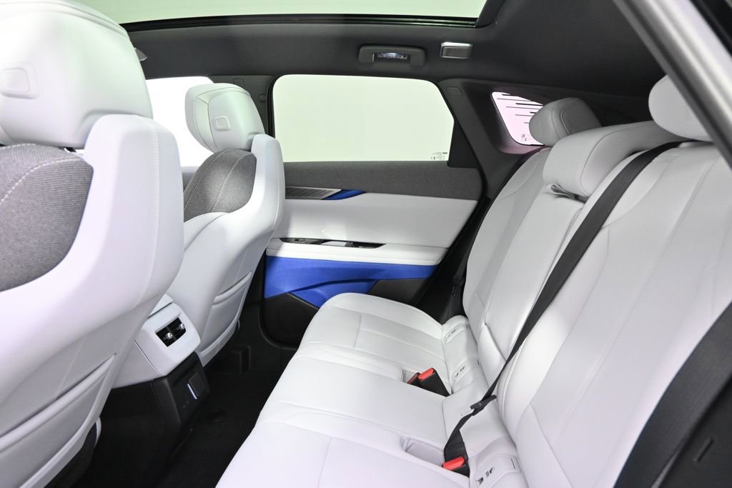 New 2025 Cadillac Optiq Sport 1 image 20